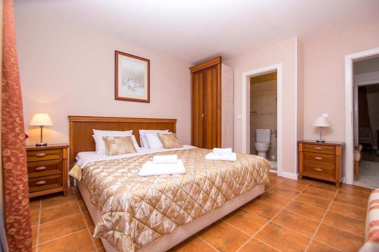 Guest house Vila Lazovic *