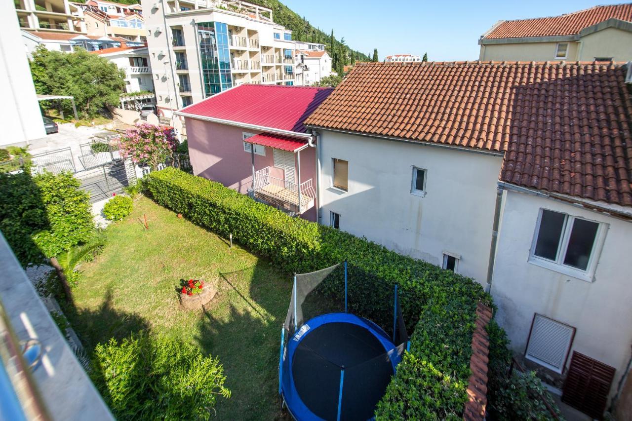 Vila Lazovic * Budva